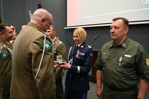 Wręczenie medali z okazji 35 - lecia powołania Straży Granicznej 