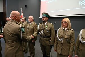 Wręczenie medali pamiątkowych 