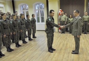 46. funkcjonariuszy ukończyło szkolenie w zakresie szkoły chorążych 