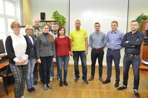 Nauka umiejętności wystąpień publicznych w języku angielskim 