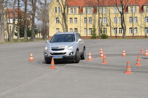 Kierowcy Ambasady USA szkolą się w Kętrzynie