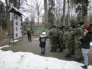 Słuchacze Centrum Szkolenia SG w „Wilczym Szańcu” 