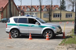 Prowadzenie pościgów pojazdami uprzywilejowanymi 