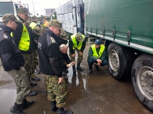 Straż Graniczna kontroluje także stan techniczny pojazdów 