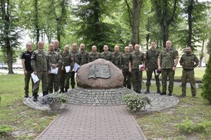 Sztuka kierowania pojazdem terenowym Sztuka kierowania pojazdem terenowym