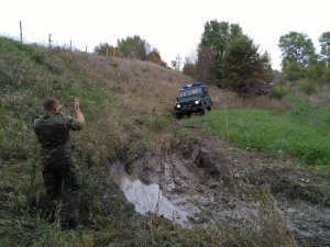 Trening jazdy pojazdami terenowymi 