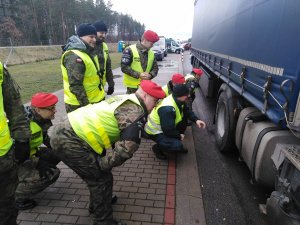 Pierwsza edycja kursu doskonalącego „Kontrola stanu technicznego pojazdów” na rzecz Żandarmerii Wojskowej 