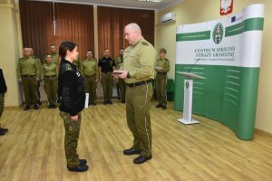 Przyszli chorążowie otrzymali świadectwa 