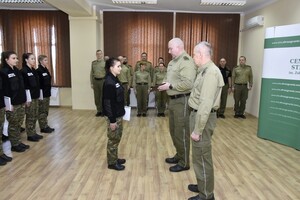Przyszli podoficerowie otrzymali świadectwa 