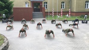 #GaszynChallenge – funkcjonariusze Centrum Szkolenia SG „pompują” dla chorych dzieci 