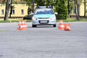Prowadzenie pościgów pojazdami uprzywilejowanymi 