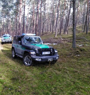 Trening jazdy pojazdami terenowymi w Krynicy Morskiej 