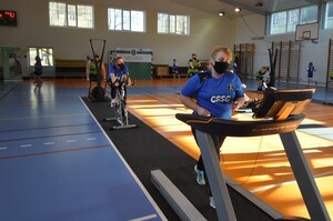 30 funkcjonariuszy i pracowników CSSG w 30-lecie Straży Granicznej włącza się do akcji charytatywnej „KILOMETR DLA MONIKI” 