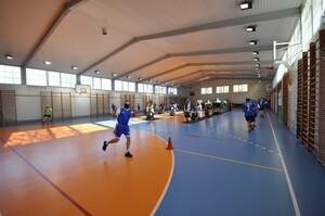 30 funkcjonariuszy i pracowników CSSG w 30-lecie Straży Granicznej włącza się do akcji charytatywnej „KILOMETR DLA MONIKI” 