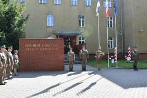 Uroczyste pożegnanie z mundurem 