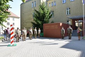 Uroczyste pożegnanie z mundurem 