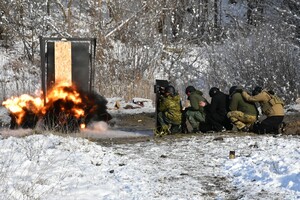 Doskonalili umiejętności nabyte podczas szkoleń specjalistycznych z zakresu działań minersko-pirotechnicznych 
