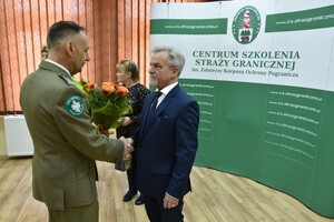 Pożegnanie pracownika odchodzącego na emeryturę 