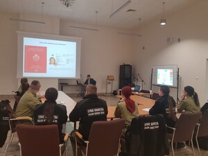 „Dokumenty uprawniające do przekraczania granicy i pobytu na terytorium RP i UE” 