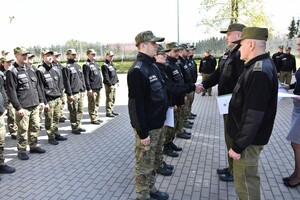 Uroczyste wręczenie świadectw absolwentom Szkoły Chorążych 