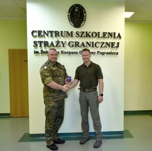 Kolejny instruktor techniki jazdy w Centrum Szkolenia SG w Kętrzynie 