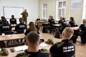 Wręczenie świadectw szkoły chorążych 