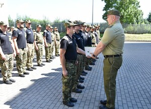 Wręczenie świadectw szkoły chorążych 
