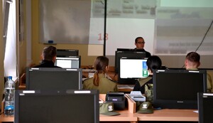 Kurs doskonalący „Dokumenty uprawniające do przekraczania granicy i pobytu na terytorium RP i UE” 