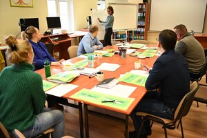 Nauka umiejętności wystąpień publicznych w języku angielskim 