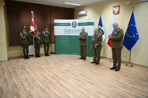 Uroczyste pożegnanie z mundurem 