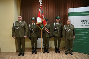 Uroczyste pożegnanie z mundurem 