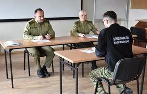 Pierwsza edycja szkoły chorążych zakończona 