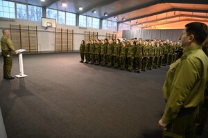100 przyszłych funkcjonariuszy rozpoczyna szkolenie podstawowe 