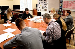 kontroli legalności pobytu cudzoziemców w języku rosyjskim 