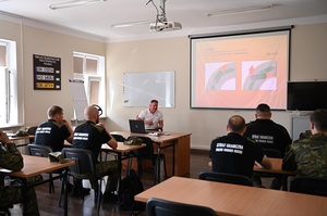 Kurs prowadzenia pościgów pojazdami uprzywilejowanymi 