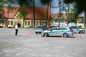 szkolenie z prowadzenia pościgów pojazdami uprzywilejowanymi 