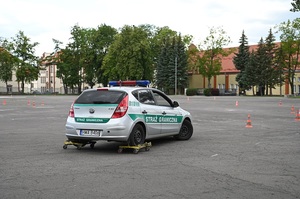 szkolenie z prowadzenia pościgów pojazdami uprzywilejowanymi 