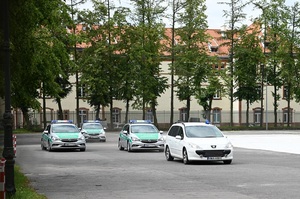 szkolenie z prowadzenia pościgów pojazdami uprzywilejowanymi 
