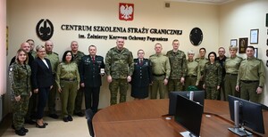 Zdjęcie z kadrą CSSG 
