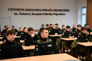 Młodzież z Liceum Ogólnokształcącego Mundurowego Kwidzyn 