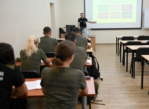 Słuchacze podczas zajęć 