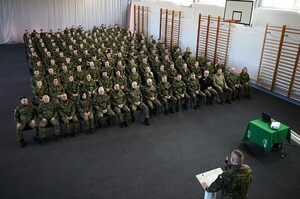 Kadra CSSG ze słuchaczami szkolenia podstawowego 