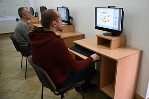 Uczestnicy szkolenia w trakcie zajęć