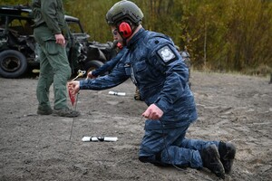 Ćwiczenia w polowej bazie minersko-pirotechnicznej 