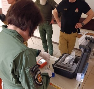 Funkcjonariusze w trakcie szkolenia 