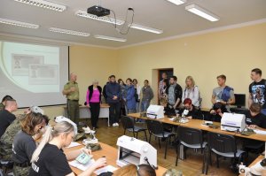 Studenci z Wyższej Szkoły Policji Saksonii w Rothenburgu 