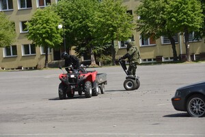 Pokaz pirotechników Centrum Szkolenia SG 